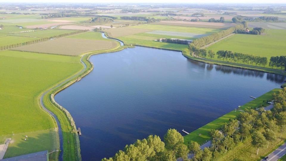 Bij het meertje! Dirkshorn Buitenkant foto